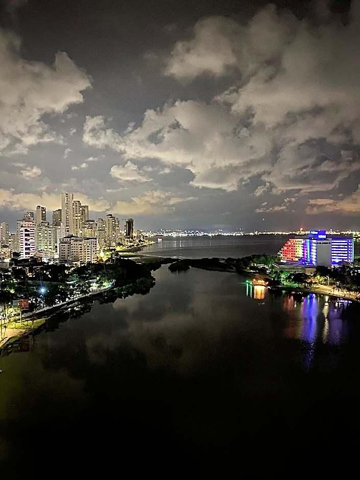 Con Hermosa Vista, Piso 16 5* Cartagena